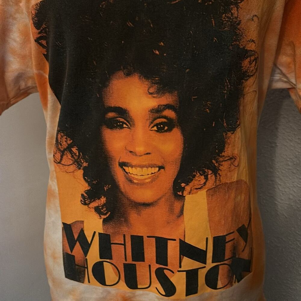 Whitney Houston Orange Crewneck Short Sleeve Tie Dye T-Shirt M Casual Music